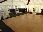 Teppichplatten und Holz-Tanzboden für Zelte
